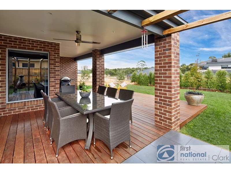 11 Kensington Drive, Warragul VIC 3820