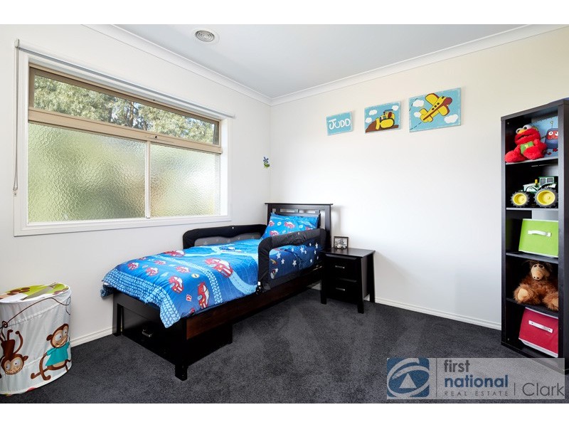 26 Montrose Street, Warragul VIC 3820