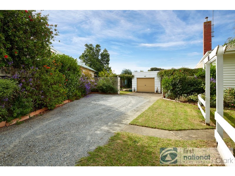 1 Young Street, Drouin VIC 3818
