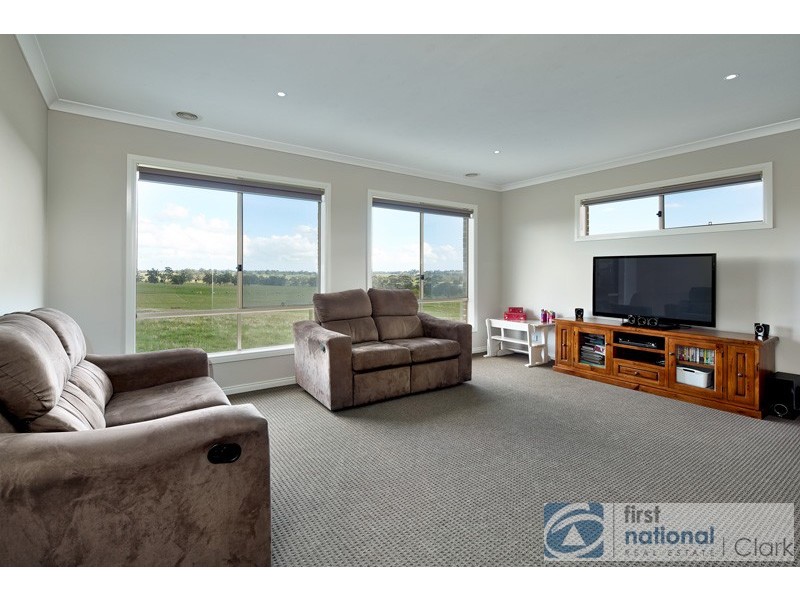 44 Kensington Square, Drouin VIC 3818
