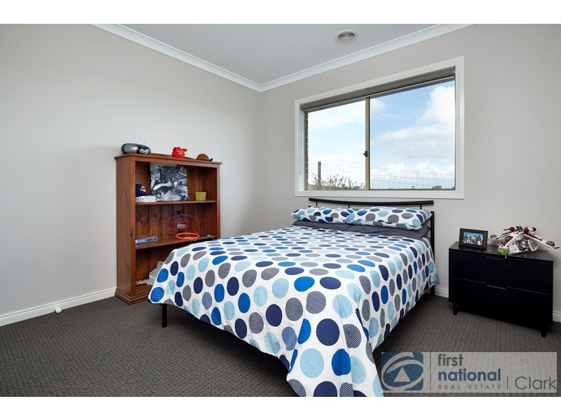 44 Kensington Square, Drouin VIC 3818