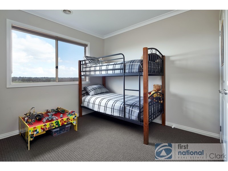 44 Kensington Square, Drouin VIC 3818