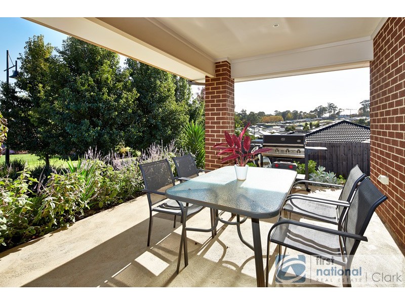 8 Park Vista, Drouin VIC 3818