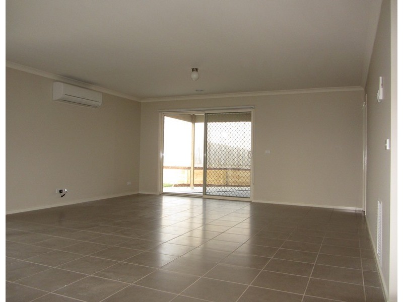 183 Twin Ranges Drive, Warragul VIC 3820