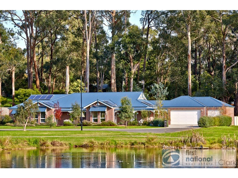 4 Spring Place, Drouin VIC 3818