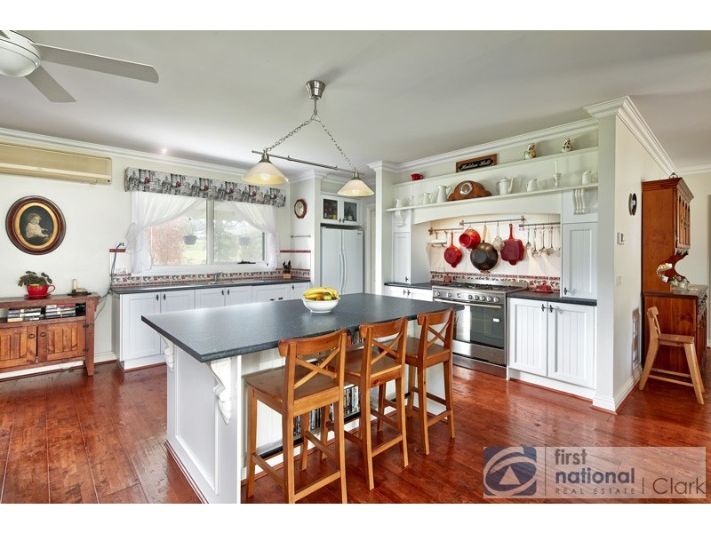 4 Spring Place, Drouin VIC 3818