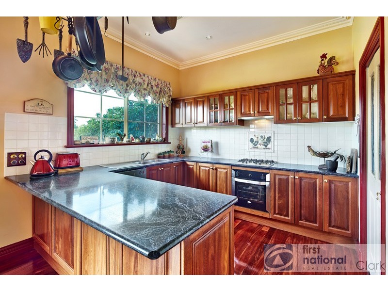 13 Millennium Court, Drouin VIC 3818