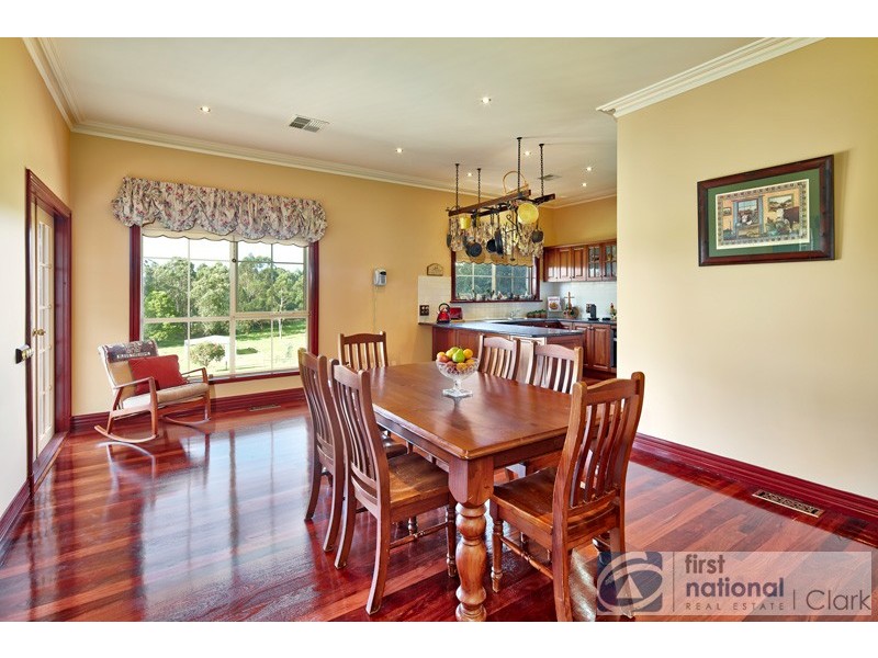 13 Millennium Court, Drouin VIC 3818