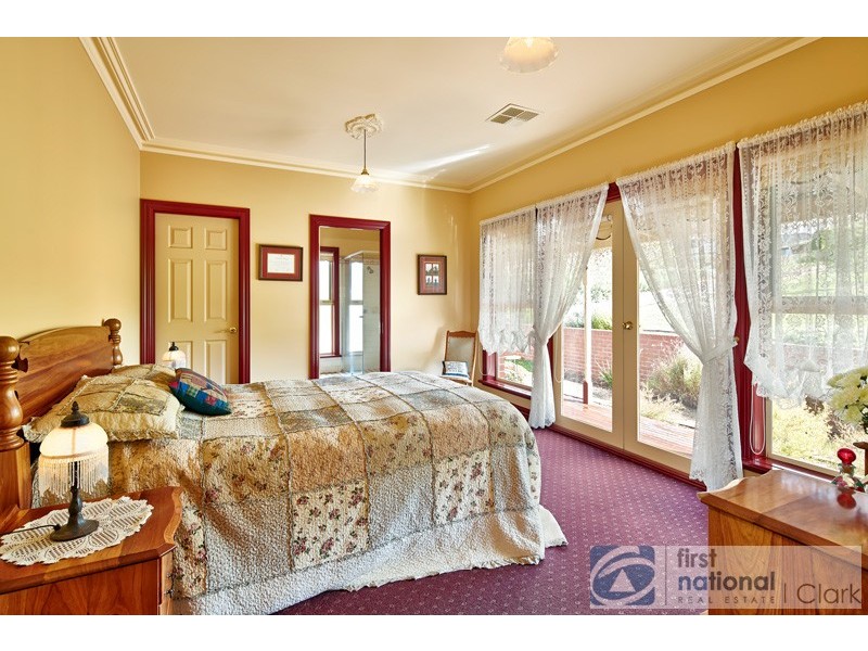 13 Millennium Court, Drouin VIC 3818