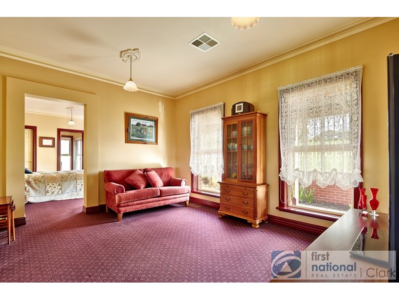 13 Millennium Court, Drouin VIC 3818