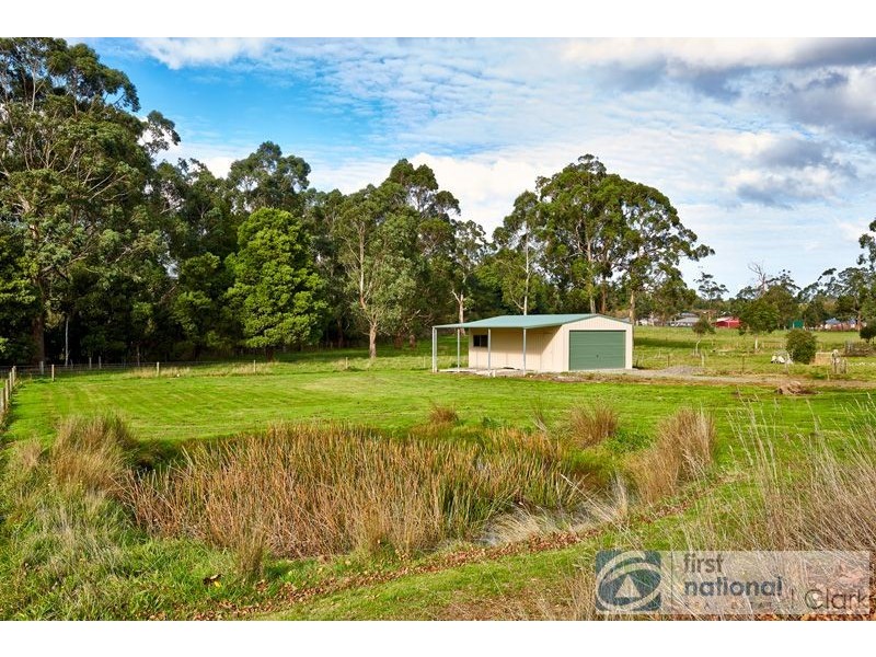 13 Millennium Court, Drouin VIC 3818