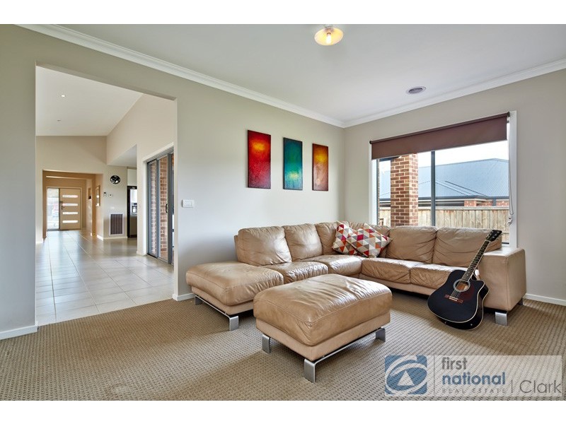 172 Twin Ranges Drive, Warragul VIC 3820