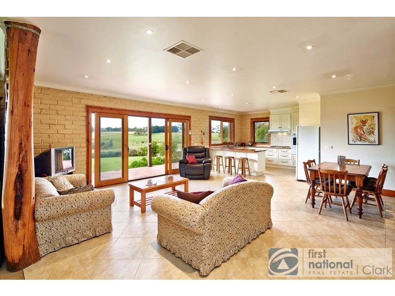 68 Pine Grove Rd, Poowong North VIC 3988