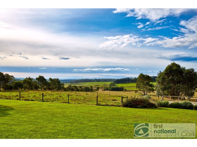 68 Pine Grove Rd, Poowong North VIC 3988