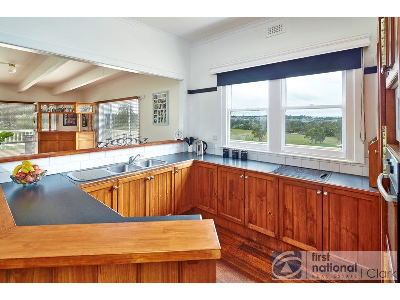 18 Bunjil Drive, Drouin VIC 3818