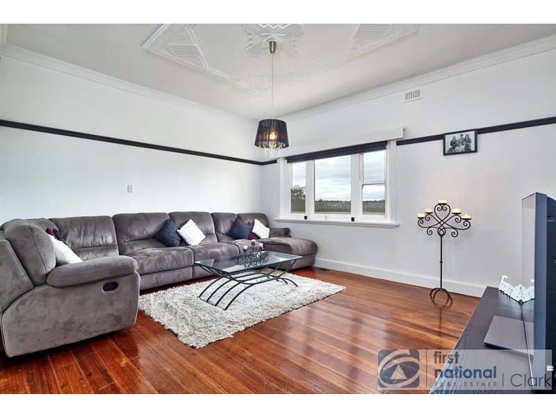 18 Bunjil Drive, Drouin VIC 3818