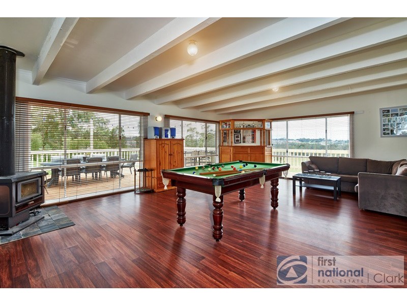 18 Bunjil Drive, Drouin VIC 3818