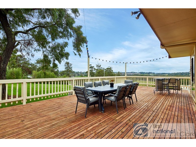 18 Bunjil Drive, Drouin VIC 3818