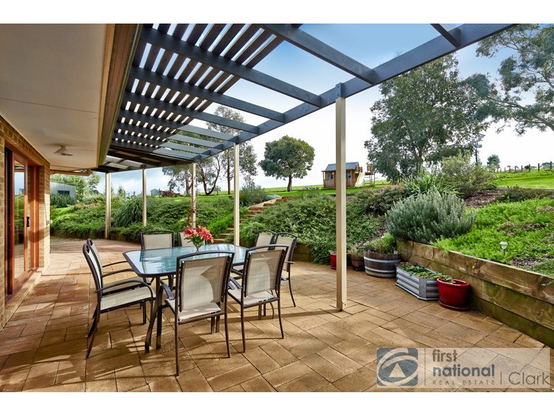 14 Bunjil Drive, Drouin VIC 3818