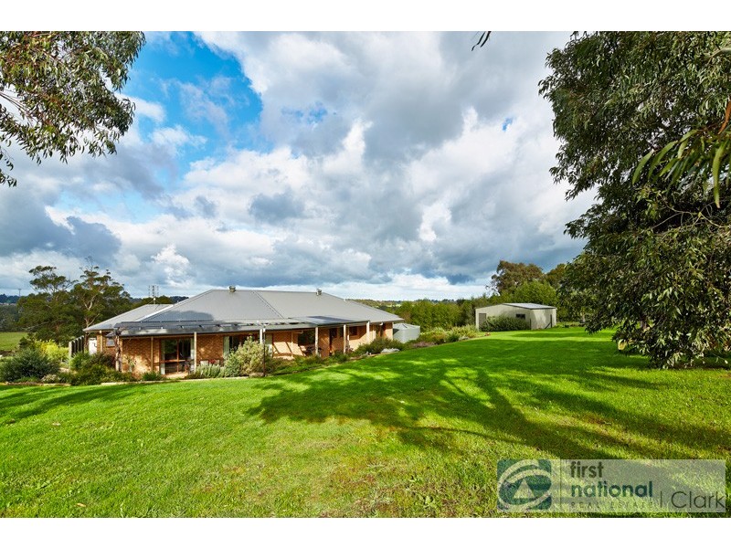 14 Bunjil Drive, Drouin VIC 3818
