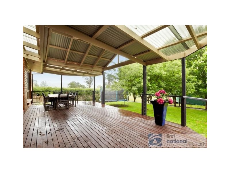 9 Wallace Crescent, Drouin VIC 3818