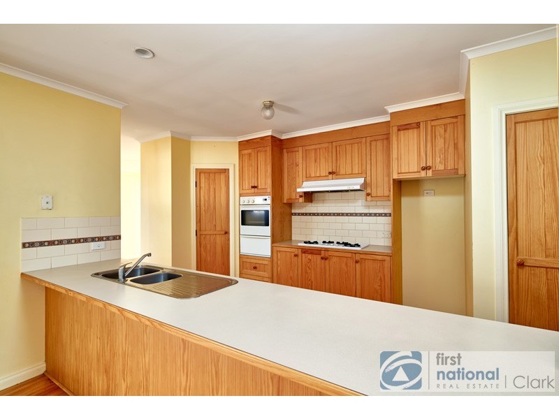 10 Jackson Drive, Drouin VIC 3818
