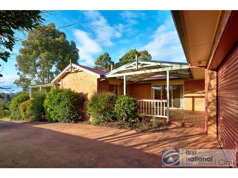 10 Jackson Drive, Drouin VIC 3818