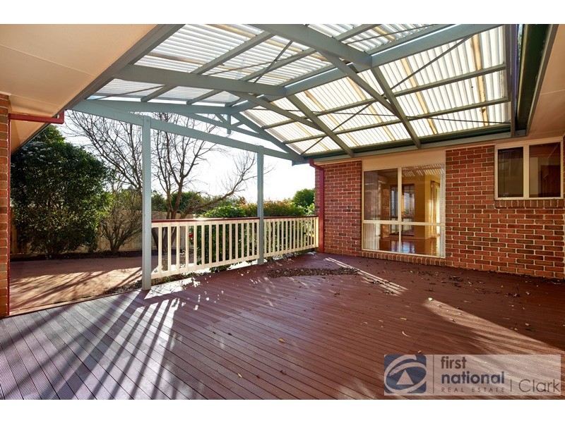 10 Jackson Drive, Drouin VIC 3818