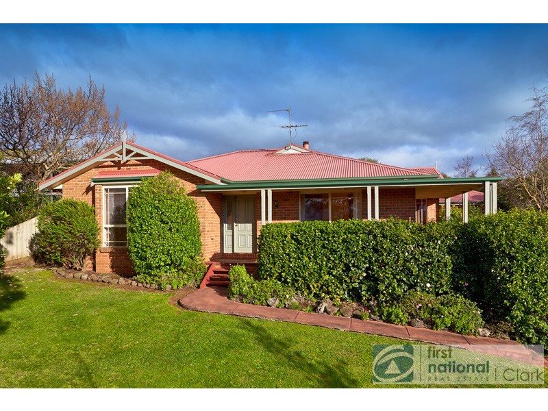 10 Jackson Drive, Drouin VIC 3818
