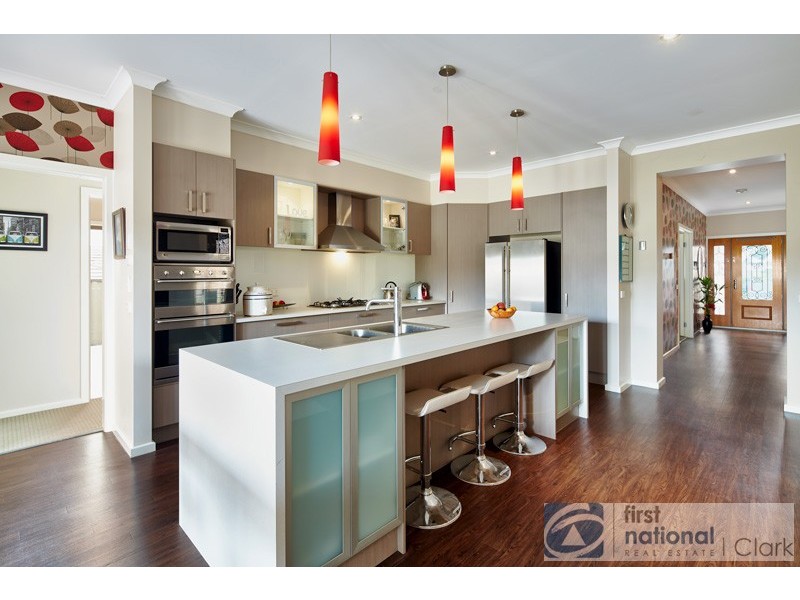 26 Huron Parkway, Pakenham VIC 3810