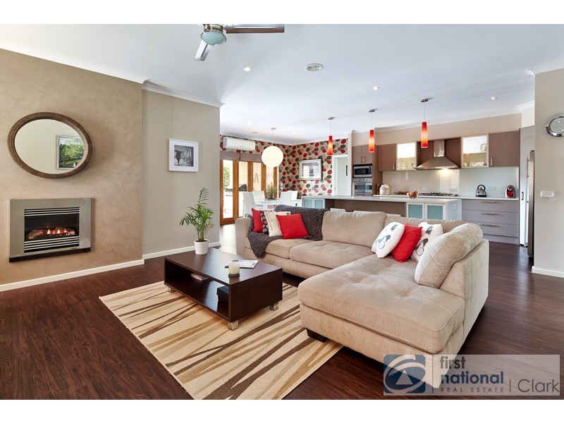 26 Huron Parkway, Pakenham VIC 3810