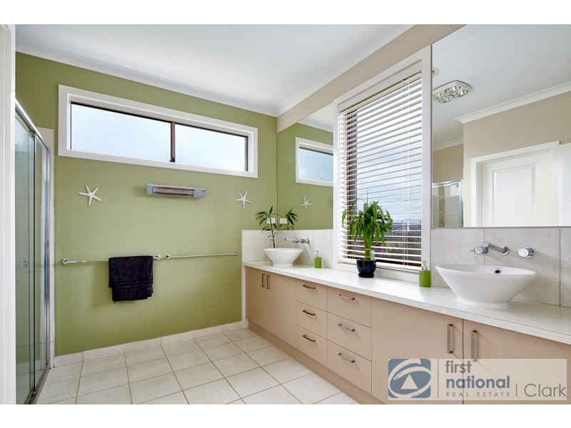 26 Huron Parkway, Pakenham VIC 3810