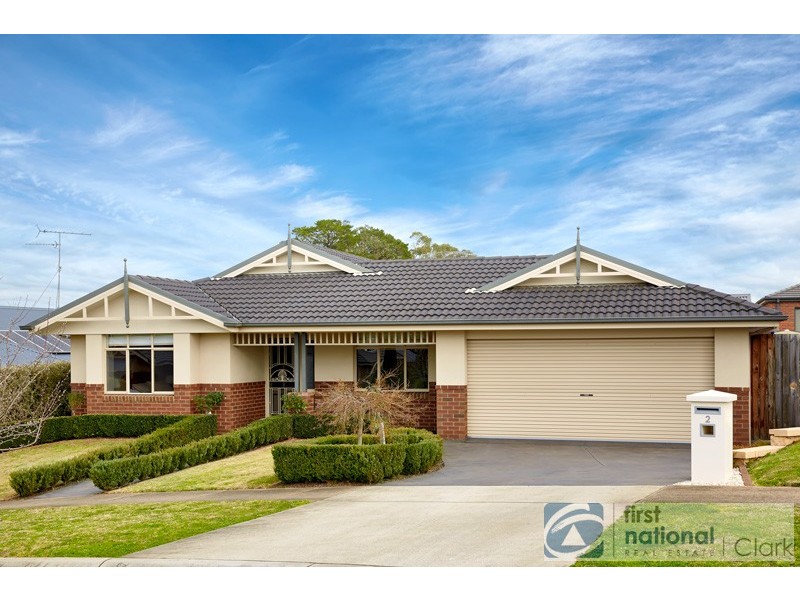 2 Mountain Vista Court, Drouin VIC 3818