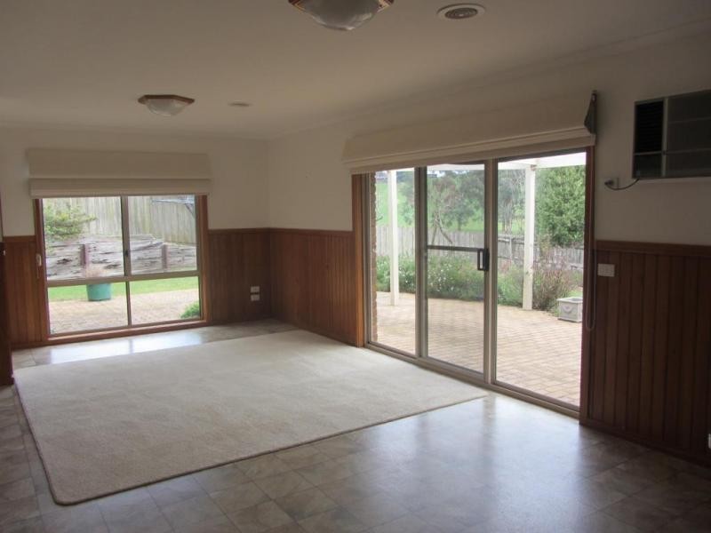 14 Ellen Close, Warragul VIC 3820