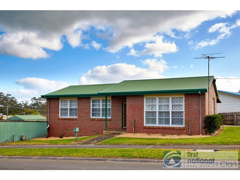 7 Bambra Court, Drouin VIC 3818