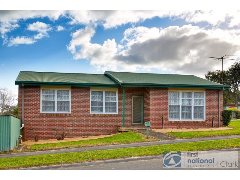 7 Bambra Court, Drouin VIC 3818