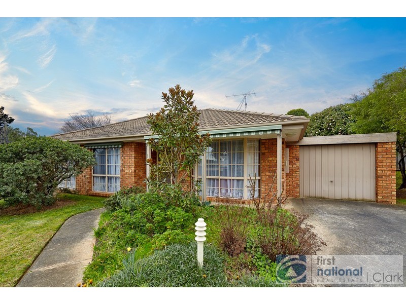 1/2 Wolff Street, Drouin VIC 3818