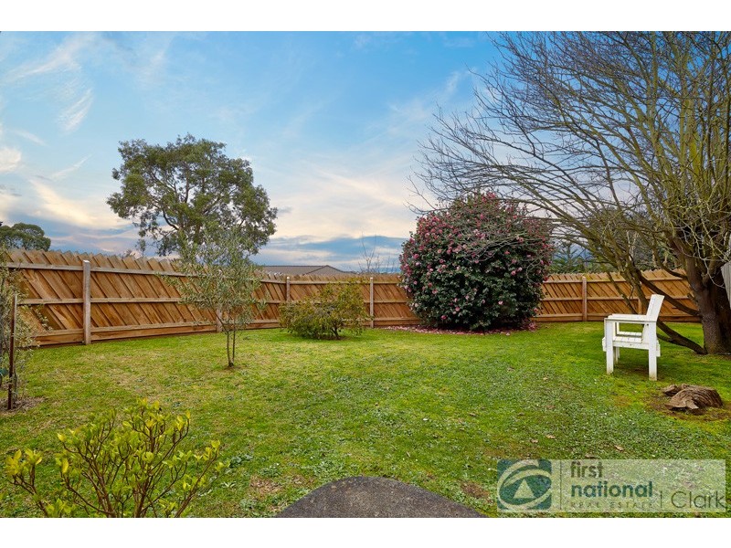 1/2 Wolff Street, Drouin VIC 3818