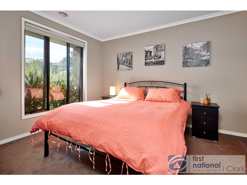 13 Eucalypt Court, Drouin VIC 3818