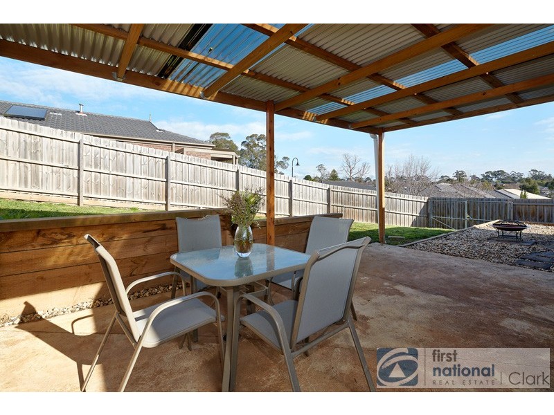 13 Eucalypt Court, Drouin VIC 3818