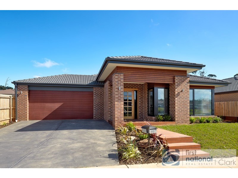 63 Summerhill Boulevard, Drouin VIC 3818