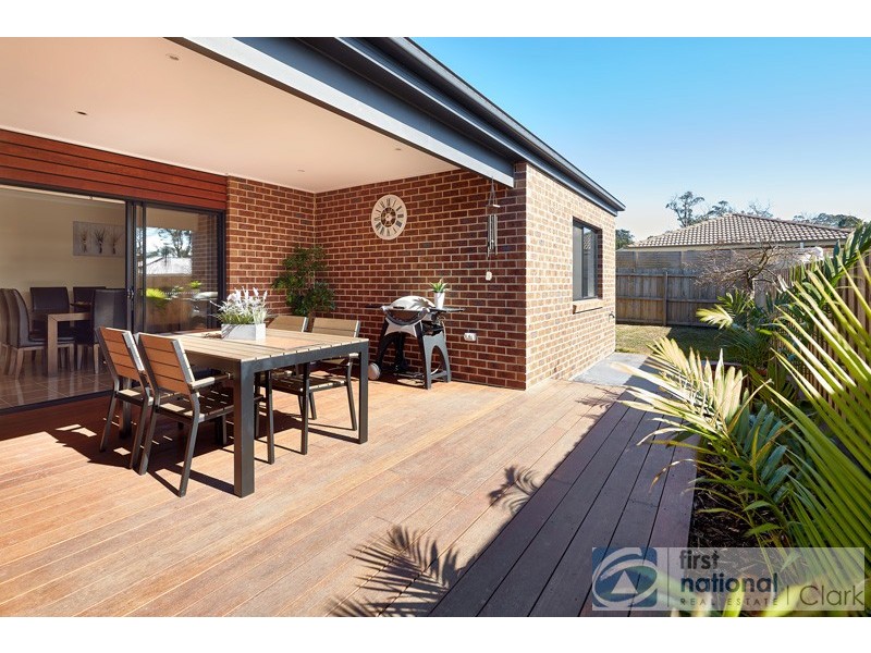 63 Summerhill Boulevard, Drouin VIC 3818