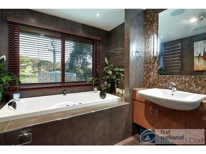 497 Old Telegraph Road East, Crossover VIC 3821