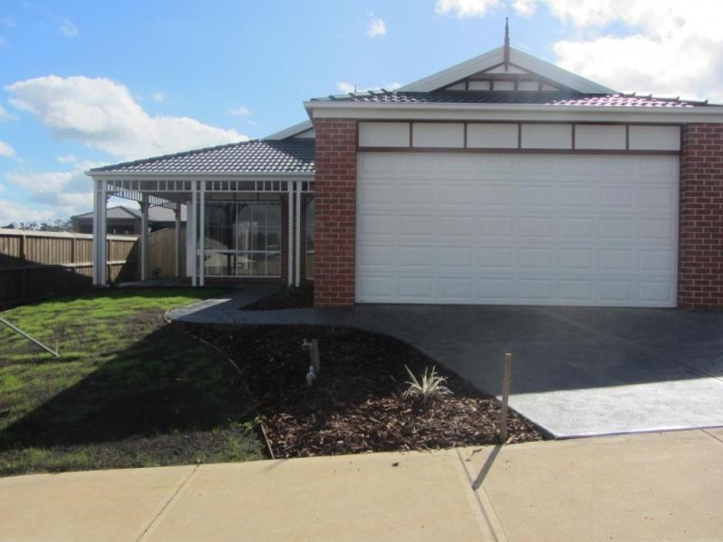 5 Tenterfield Avenue, Warragul VIC 3820