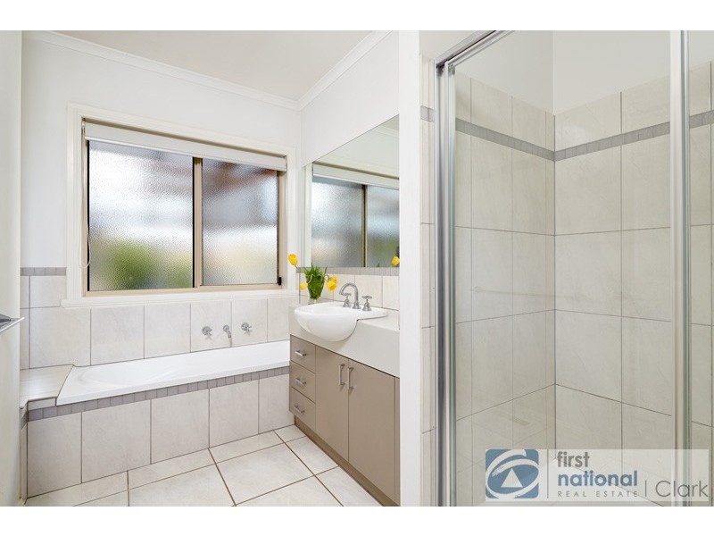 40 Cason Crescent, Warragul VIC 3820