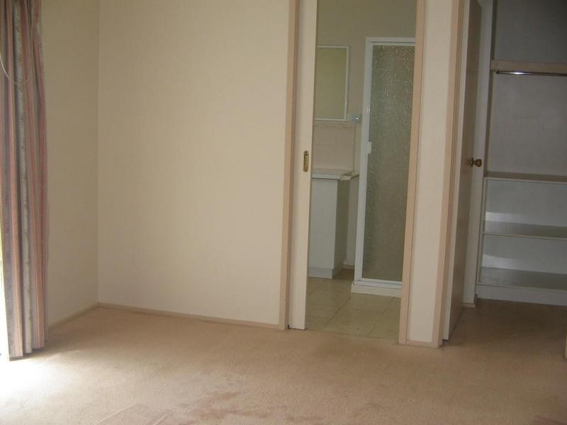 5 Walker Drive, Drouin VIC 3818