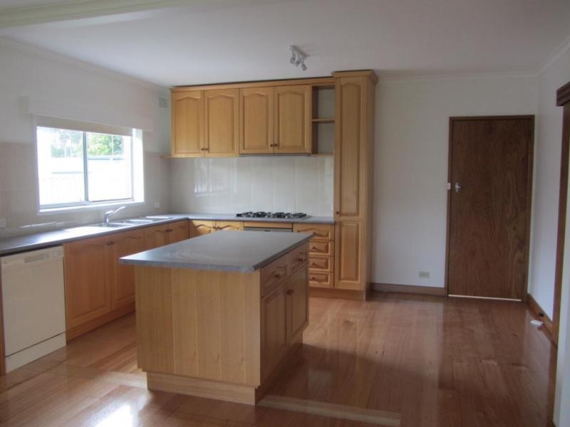 7 Grant Street, Drouin VIC 3818