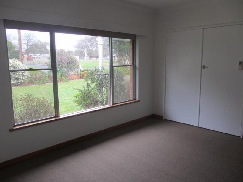 7 Grant Street, Drouin VIC 3818