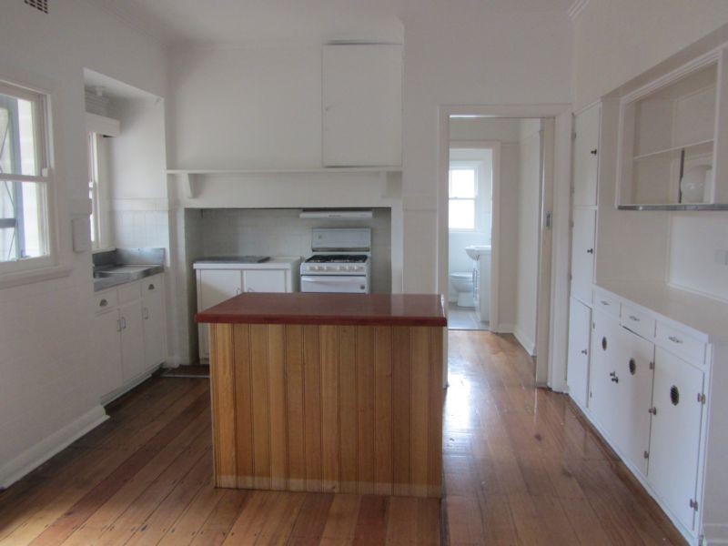 13 Windsor Avenue, Warragul VIC 3820