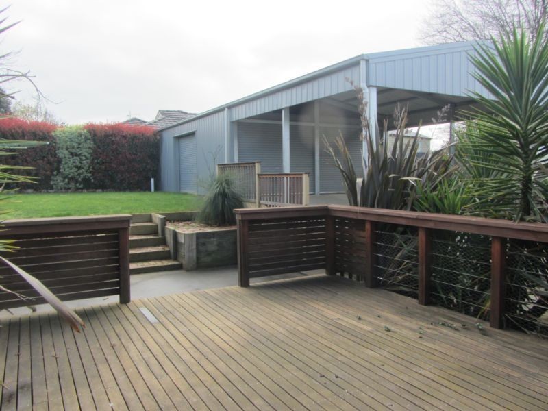 13 Windsor Avenue, Warragul VIC 3820